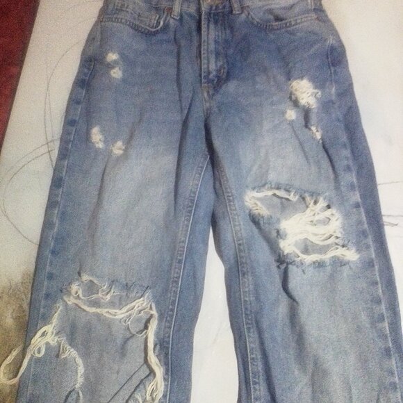 Women's disturbed jeans pant - Picture 2 of 7